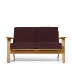 Carl Hansen & Søn Sofaer<CH292 2 pers. sofa, eg olie af Hans J. Wegner