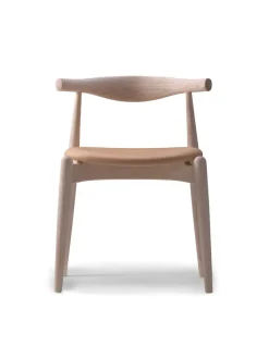 Carl Hansen & Søn Spisebordsstole<CH20 Elbow Chair i bøg af Hans J. Wegner