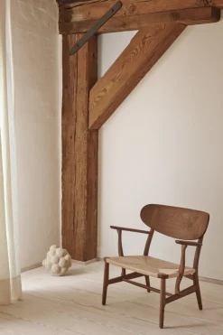 Carl Hansen & Søn Loungestole|Lænestole<CH22 Loungestol af Hans J. Wegner