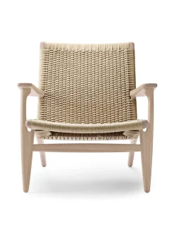 Carl Hansen & Søn Loungestole|Lænestole<CH25 Loungestol, eg hvidolie af Hans J. Wegner