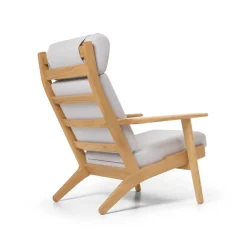Carl Hansen & Søn Loungestole|Lænestole<CH291 loungestol, eg olie af Hans J. Wegner