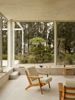 Carl Hansen & Søn Loungestole|Lænestole<CH290 loungestol, eg olie af Hans J. Wegner