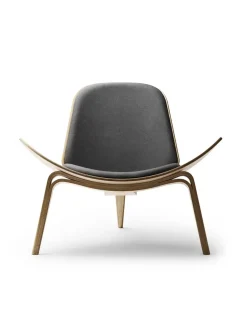 Carl Hansen & Søn Loungestole|Lænestole<CH07 Skalstol, eg olie/Loke 7748 af Hans J. Wegner
