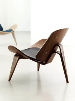 Carl Hansen & Søn Loungestole|Lænestole<CH07 Skalstol, eg olie/Loke 7748 af Hans J. Wegner