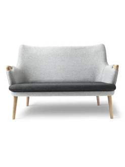 Carl Hansen & Søn Sofaer<CH72 Sofa af Hans J. Wegner