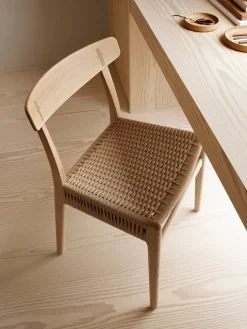 Carl Hansen & Søn Spisebordsstole<CH23 Spisestol, eg hvidolie af Hans J. Wegner