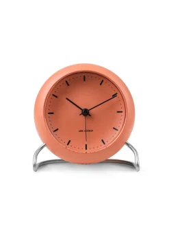Arne Jacobsen Clocks Gaver Til Ham<City Hall bordur, sort af Arne Jacobsen