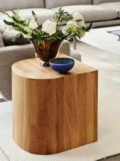 Fritz Hansen Skamler<CM210 Taburet, kirsebærtræ af Cecilie Manz