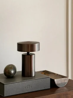 Audo Copenhagen Portable Lamper|Spots<Column Portable Lampe, bronze fra