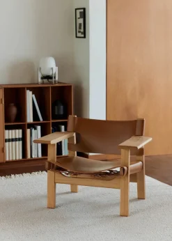 Fredericia Furniture Lænestole<Den Spanske Stol i mørkebrun læder, valnød olie af Børge Mogensen