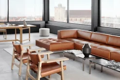 Fredericia Furniture Lænestole<Den Spanske Stol i sort læder, valnød olie af Børge Mogensen