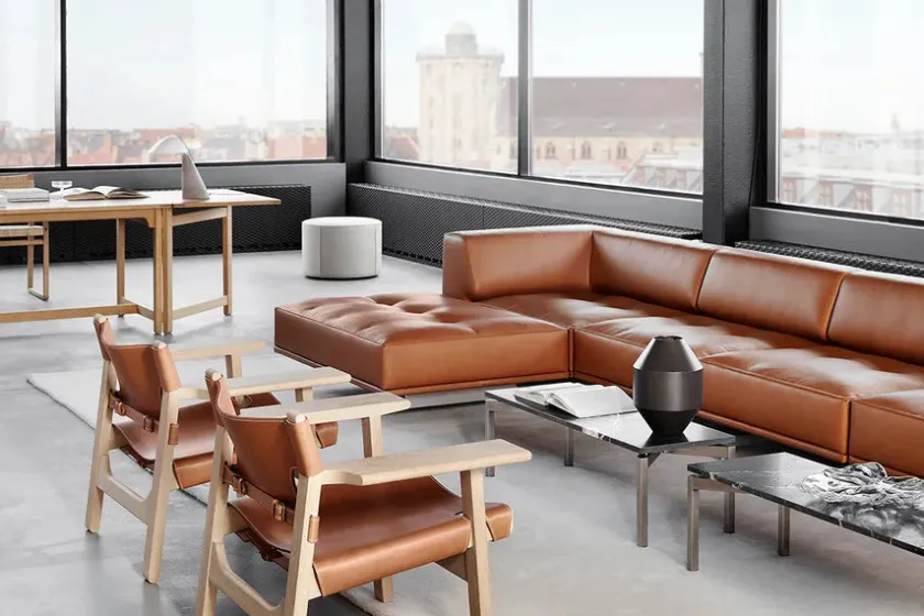 Fredericia Furniture Lænestole<Den Spanske Stol i sort læder, eg sort lak af Børge Mogensen