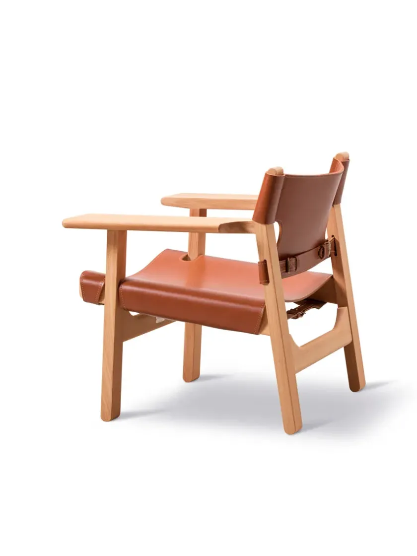 Fredericia Furniture Lænestole<Den Spanske Stol i sort læder, eg sæbe af Børge Mogensen