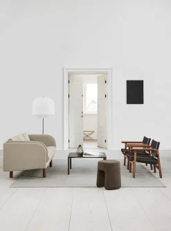 Fredericia Furniture Lænestole<Den Spanske Stol i sort læder, eg sæbe af Børge Mogensen