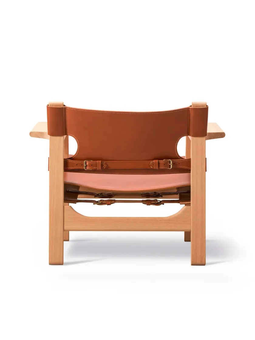 Fredericia Furniture Lænestole<Den Spanske Stol i sort læder, eg olie af Børge Mogensen