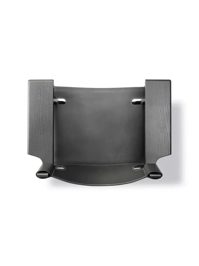 Fredericia Furniture Lænestole<Den Spanske Stol i sort læder, eg olie af Børge Mogensen