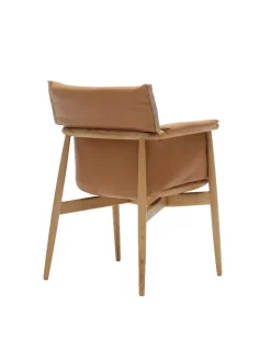 Carl Hansen & Søn Spisebordsstole<E005 Embrace Chair af EOOS