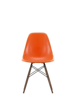 Vitra Spisebordsstole<Eames Fiberglass Chair DSW, mørkbejdset ahorn fra