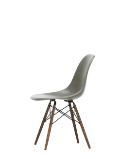 Vitra Spisebordsstole<Eames Fiberglass Chair DSW, mørkbejdset ahorn fra