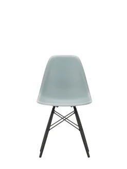 Vitra Spisebordsstole<Eames Plastic Side Chair DSW, sortlakeret ahorntræ fra