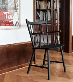 HAY Spisebordsstole<FDB J104 Spisestol, dark oiled oak fra