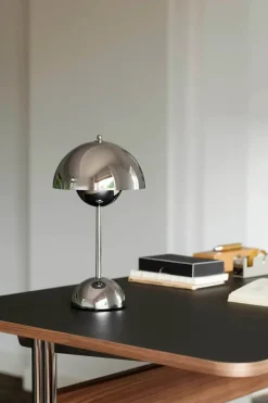 &Tradition Gaver Til Hende|Portable Lamper<Flowerpot Portable VP9 Bordlampe af Verner Panton