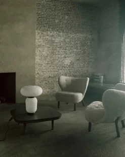 &Tradition Spots<Formakami bordlampe fra