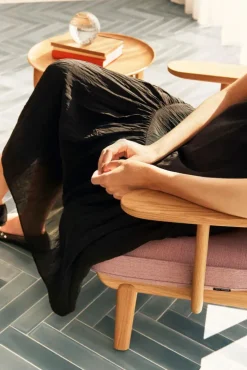 Fritz Hansen Loungestole|Lænestole<Fred Lænestol, lakeret eg fra