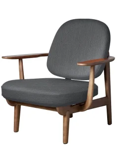 Fritz Hansen Loungestole|Lænestole<Fred Lænestol, valnødfarvet eg fra