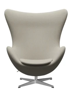 Fritz Hansen Lænestole<Ægget, sort læder/aluminium af Arne Jacobsen