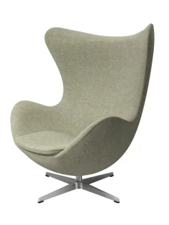 Fritz Hansen Lænestole<Ægget, sort læder/aluminium af Arne Jacobsen