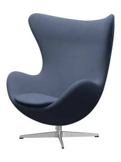 Fritz Hansen Lænestole<Ægget, sort læder/aluminium af Arne Jacobsen