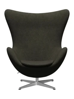 Fritz Hansen Lænestole<Ægget, sort læder/aluminium af Arne Jacobsen