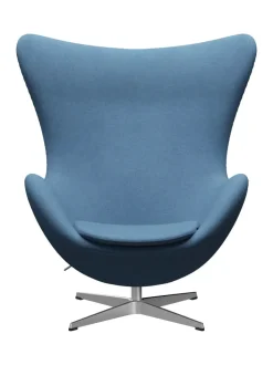 Fritz Hansen Lænestole<Ægget, sort læder/aluminium af Arne Jacobsen