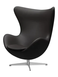 Fritz Hansen Lænestole<Ægget, sort læder/aluminium af Arne Jacobsen