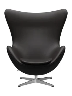 Fritz Hansen Lænestole<Ægget, sort læder/aluminium af Arne Jacobsen