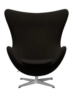 Fritz Hansen Lænestole<Ægget, sort læder/aluminium af Arne Jacobsen