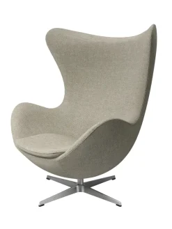 Fritz Hansen Lænestole<Ægget, sort læder/aluminium af Arne Jacobsen