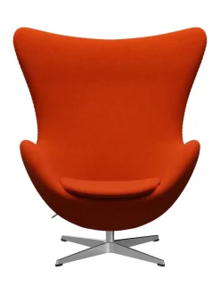 Fritz Hansen Lænestole<Ægget, sort læder/aluminium af Arne Jacobsen