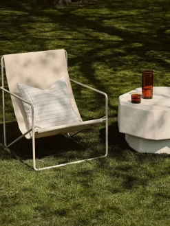 Ferm Living Puder Og Plaider|Puder<Grand Cushion, offwhite/chocolate fra