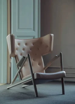 House of Finn Juhl Lænestole<Græshoppestolen af Finn Juhl