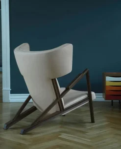 House of Finn Juhl Lænestole<Græshoppestolen af Finn Juhl