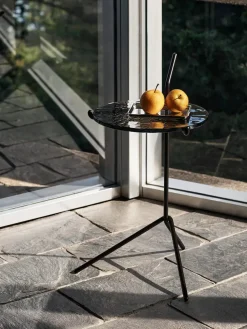 &Tradition Sideborde Og Små Borde<Halten SH9 Sidebord, warm black & smoked glass fra