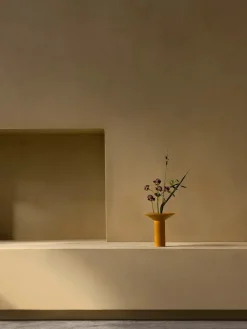 Audo Copenhagen Vaser<Hana Vase, H26 cm i Ashen fra