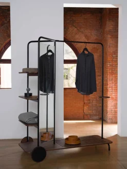 Stellar Works Entrémøbler|Tøjstativer<Host Wardrobe, walnut fra