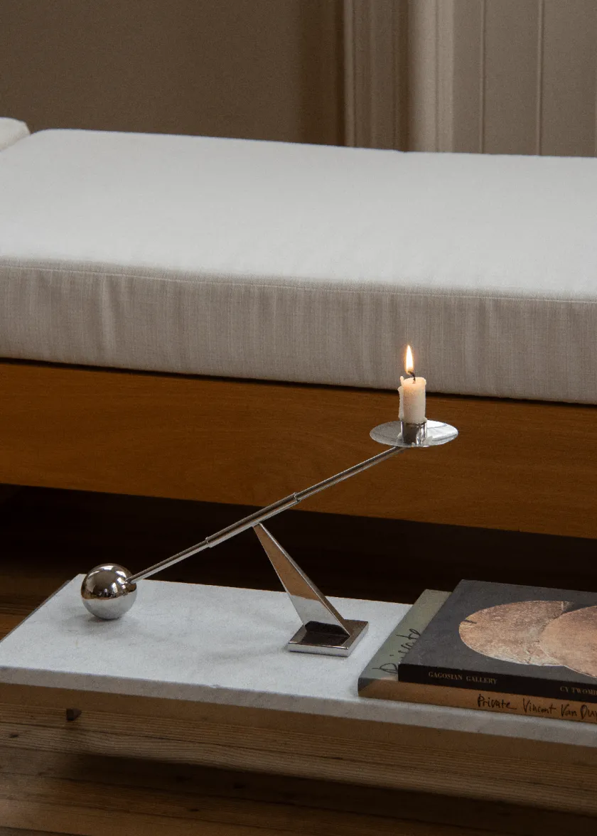 Audo Copenhagen Gaver Til Ham|Gaver Til Hende<Interconnect Candle Holder - small, bronzed brass fra