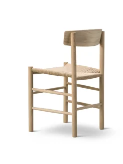 Fredericia Furniture Spisebordsstole<J39 Folkestolen, sæbebehandlet eg af Børge Mogensen