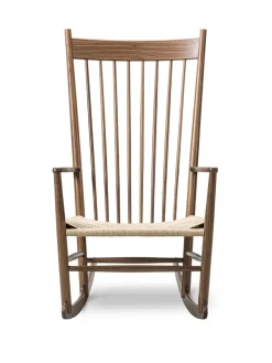Fredericia Furniture Gyngestole<J16 Gyngestol, valnød af Hans J. Wegner