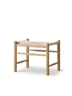 Fredericia Furniture Skamler<J16 Skammel af Hans J. Wegner
