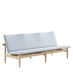 House of Finn Juhl Sofaer<Japan 3 pers. sofa, eg klar olie af Finn Juhl